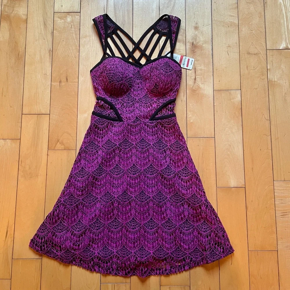 💜MATERIAL GIRL LACE DRESS💜 - Picture 1 of 4